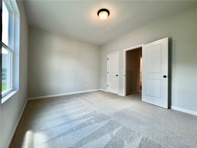 Building Photo - 1517 Ridge Rd
