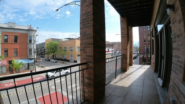 Building Photo - 1701 W Chicago Ave
