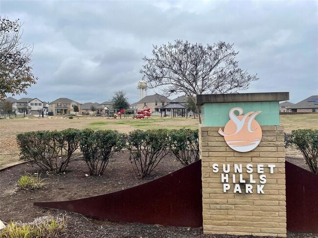 Building Photo - 168 Crimson Ln