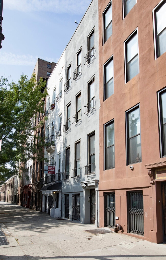 Building Photo - 329 E 116th St