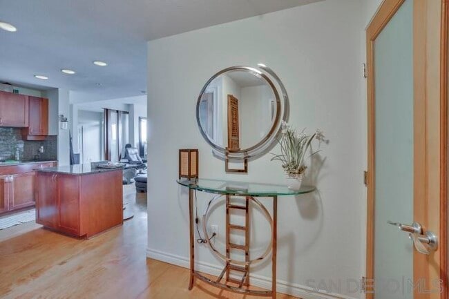 Building Photo - 1240 India St