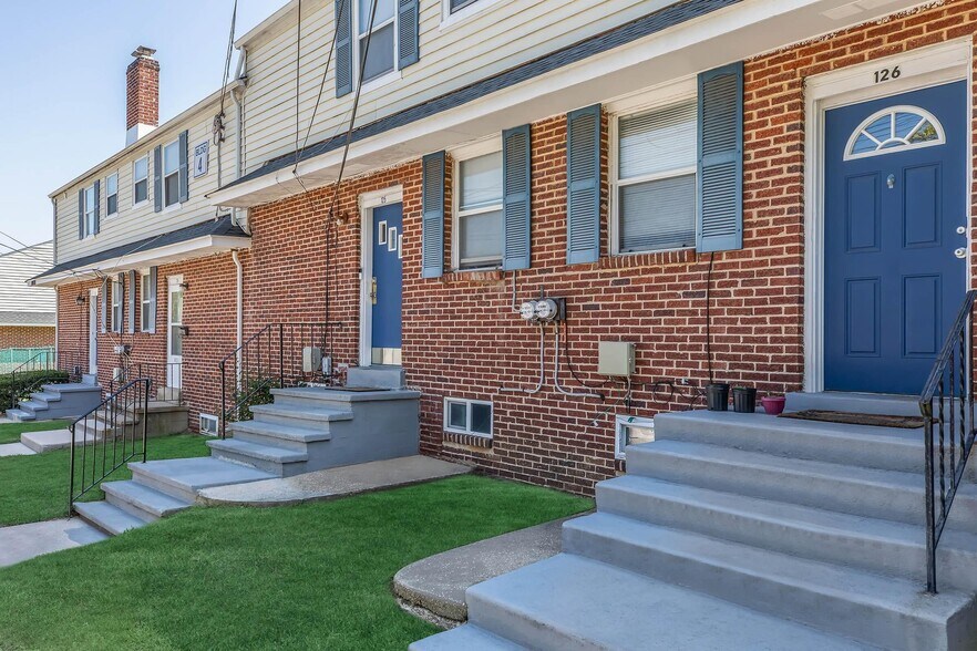 Building Photo - 114 Wayne Rd