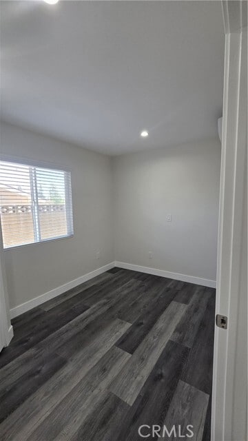 Building Photo - 1750 N Madera Ave
