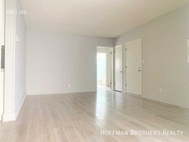 Building Photo - 1822 Colby Ave