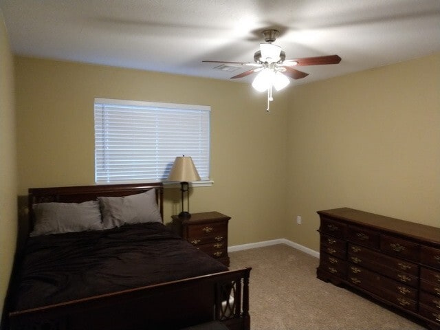 Building Photo - Large 3 Bed/ 2 Bath Townhome on West Side!