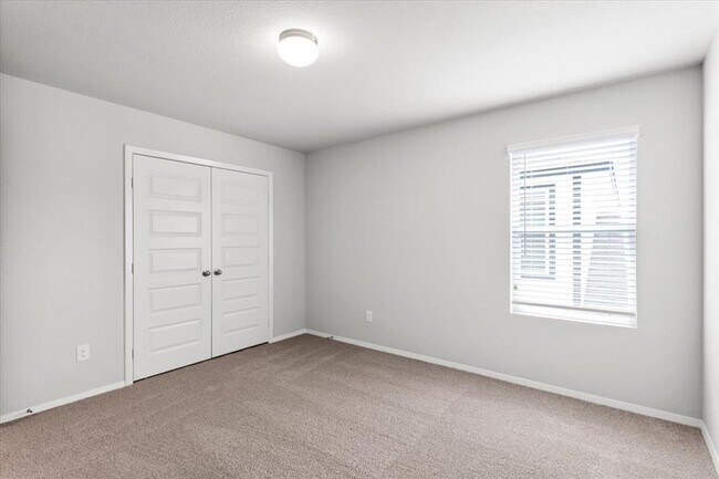 Building Photo - 2607 Totley Rd