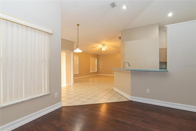 Building Photo - 12860 Waterhaven Cir