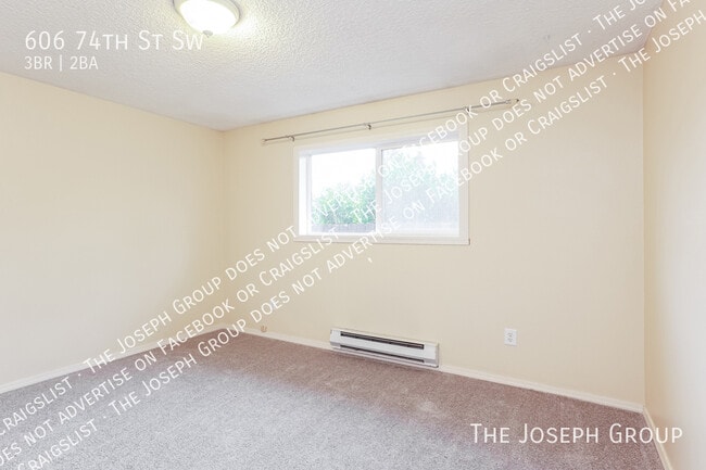 Building Photo - 606 74th St SW