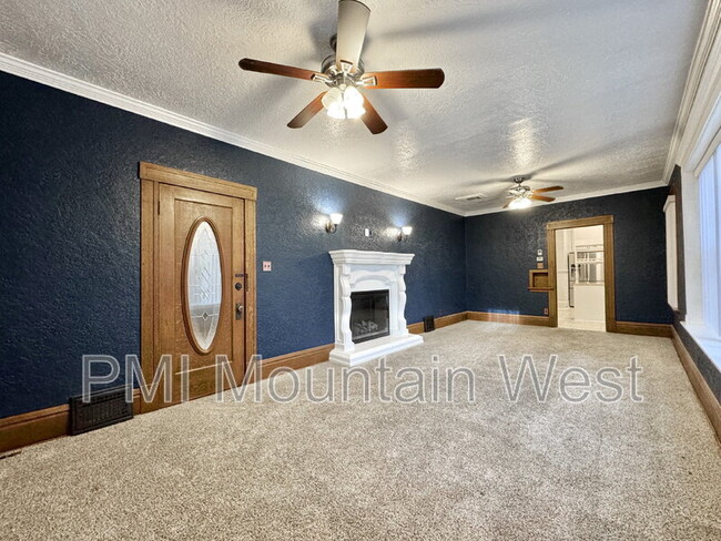 Building Photo - 163 S 200 E