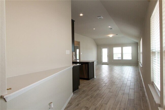 Building Photo - 1212 Low Branch Ln