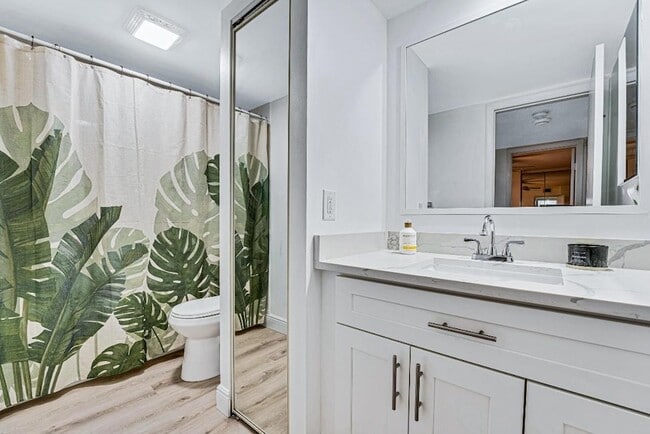 Building Photo - 2439 24th Way