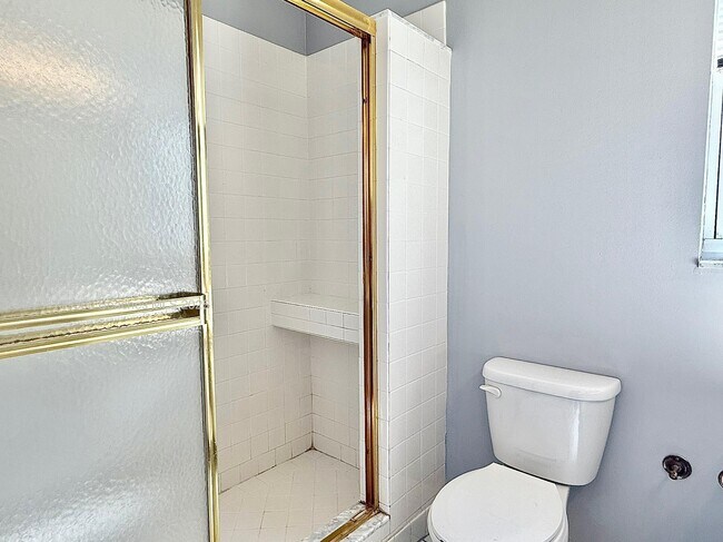 Building Photo - 400 Corsair Dr