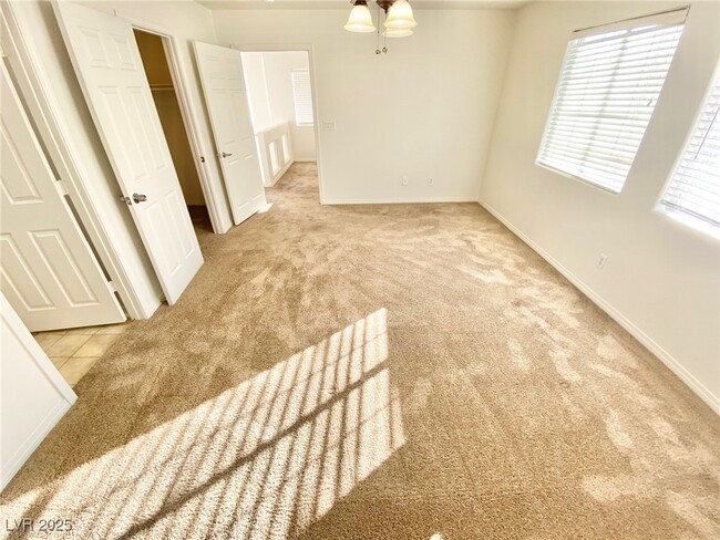 Building Photo - 7320 Laburnum St