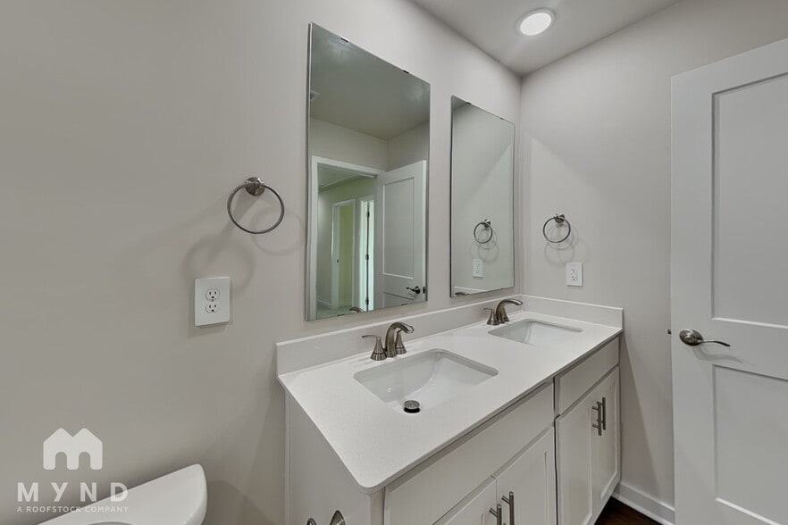 Building Photo - 428 Southland Dr