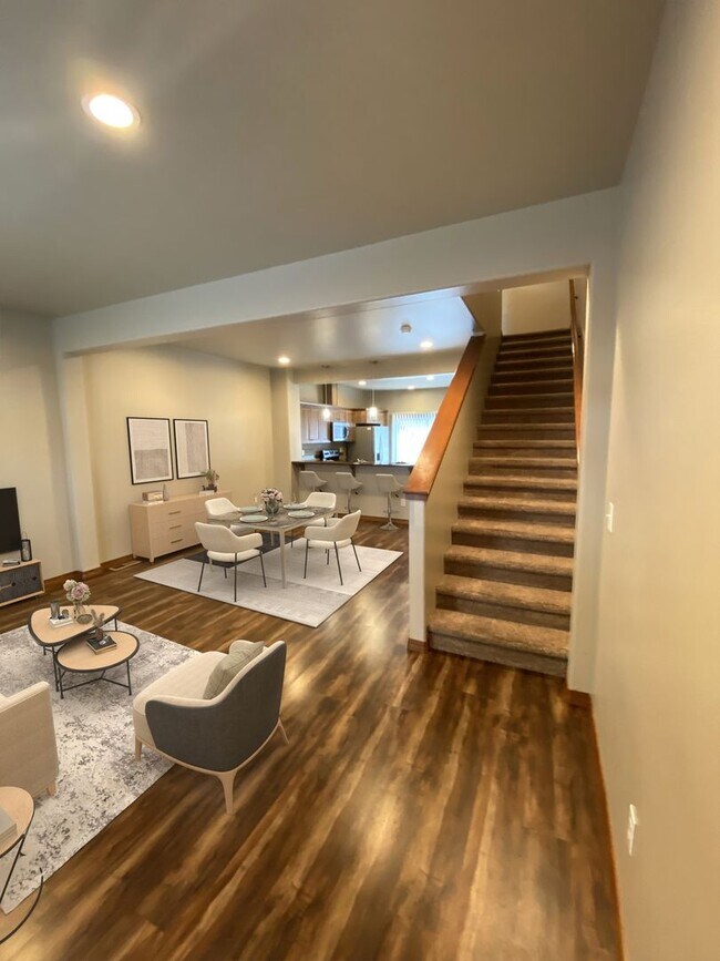 Building Photo - Lower Rent? And $500 Off Your First Month's Rent? In This Economy?! That Means More Money for Tacos!