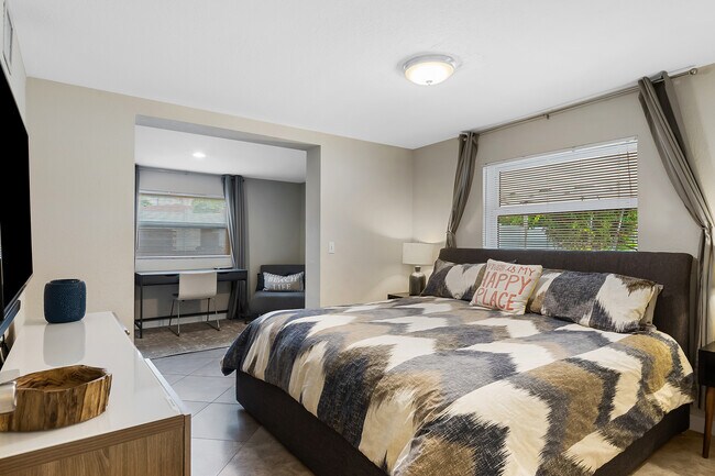 Master Bedroom - 2012 SW 4th Ave