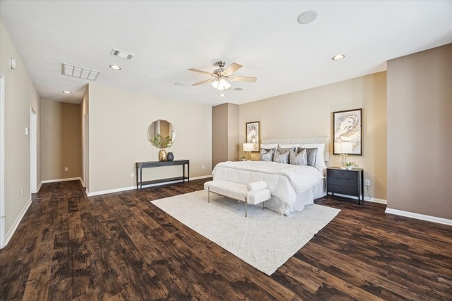 Building Photo - 1407 Dart St