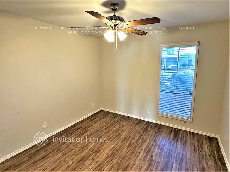 Building Photo - 3143 W Sahuaro Dr