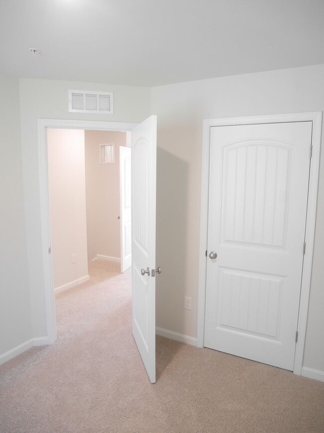 Building Photo - Live Modern in Salisbury – 3BR Townhome wi...