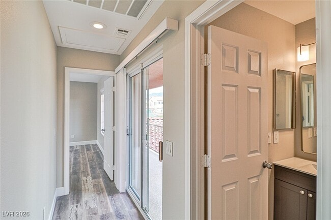 Building Photo - 2387 Brunswick Bay St