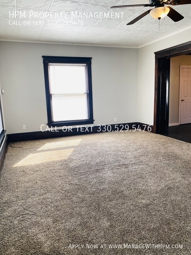 Building Photo - 1421 Piper Ct NW