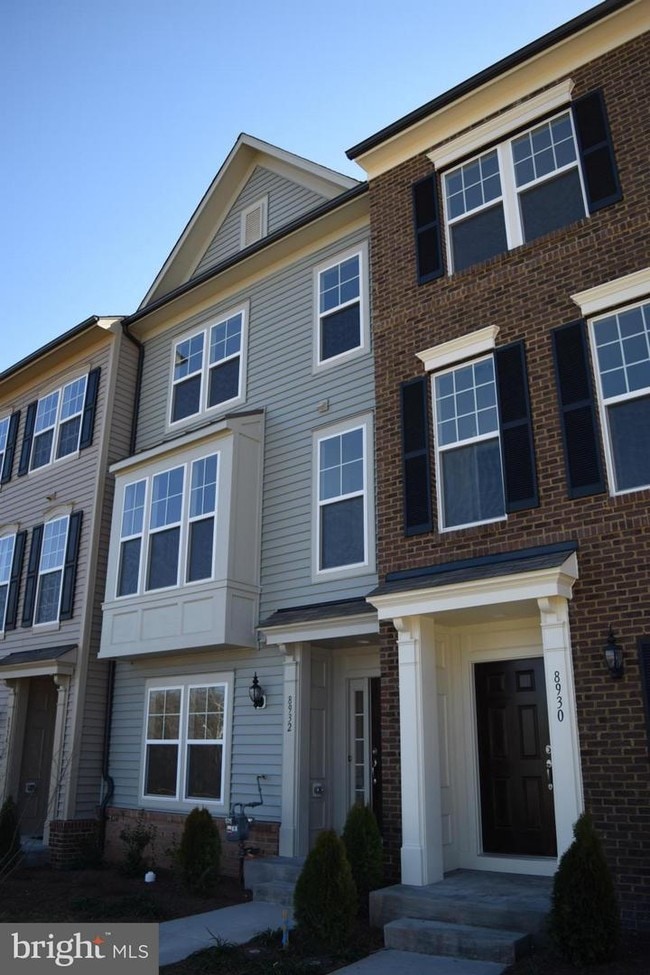 Building Photo - 8932 Dahlgren Ridge Rd