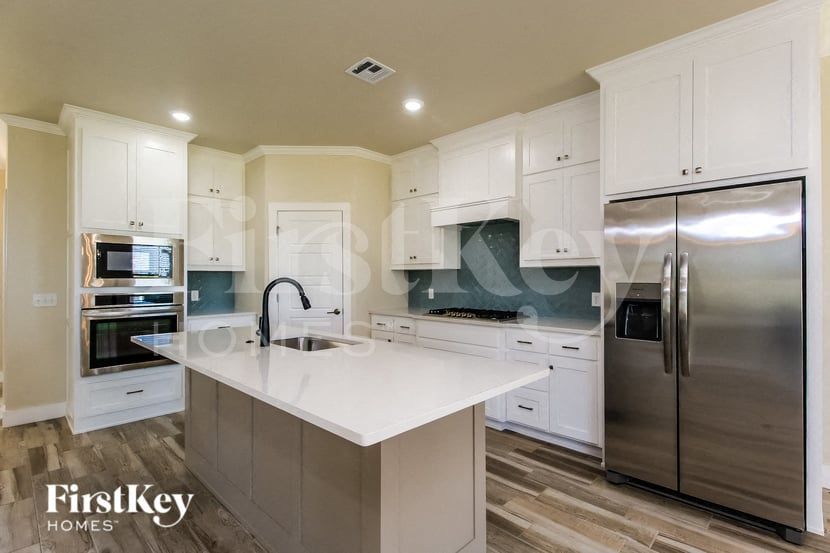 Building Photo - 847 Acorn Bnd