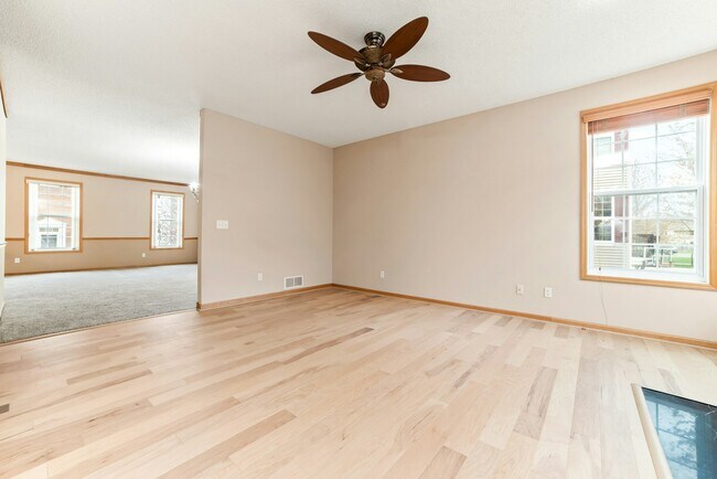 Building Photo - 15726 Frisian Ln