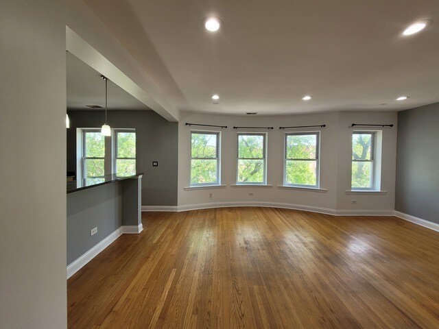 Building Photo - 2061 W Fargo Ave