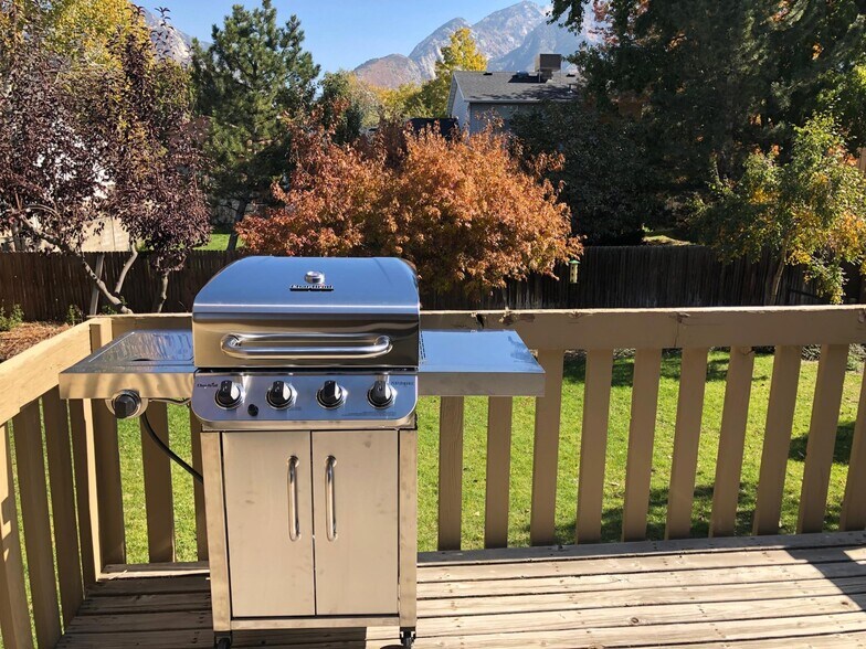 Deck - 10129 S 2165 E