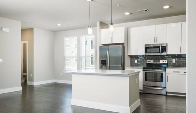 Building Photo - 2208 N FM 620