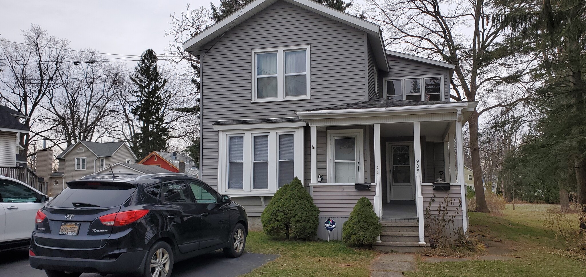 House - 908 Tulip St