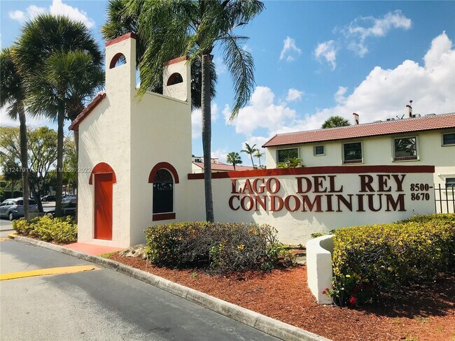 Building Photo - 8520 SW 149th Ave