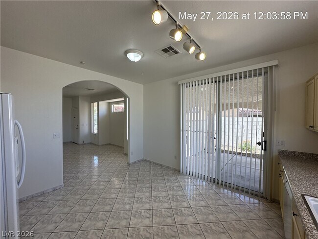 Building Photo - 1006 Wreath Ct
