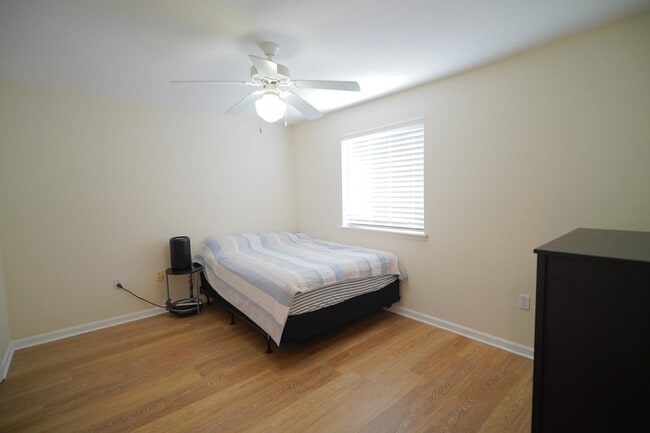 Building Photo - 4434 Gearhart Rd