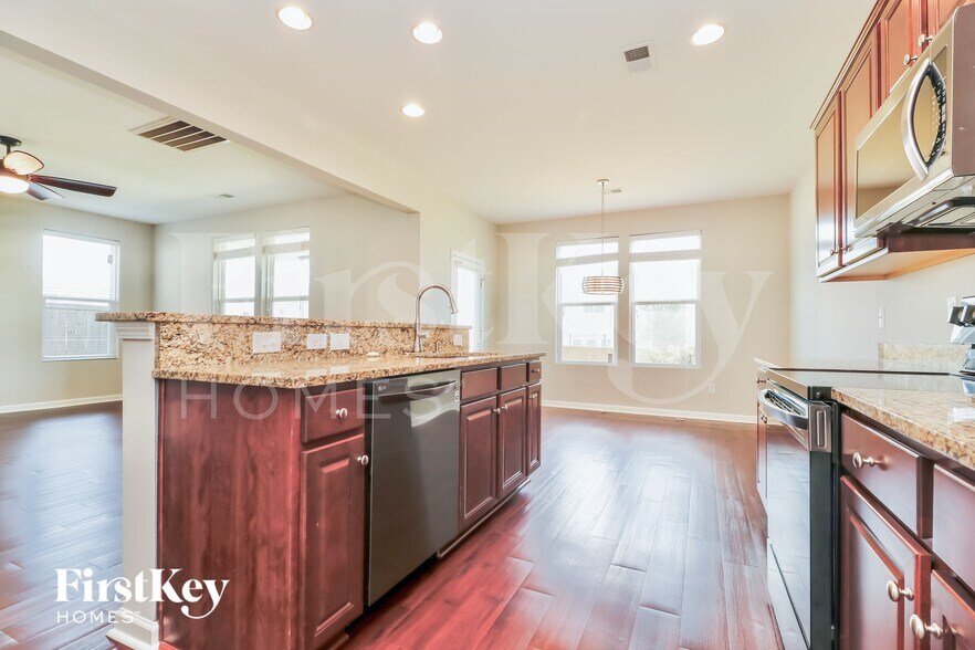 Building Photo - 1655 Eider Down Dr