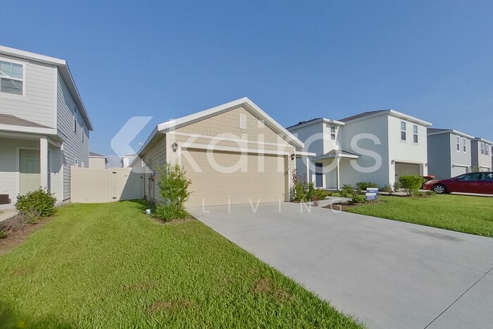 Building Photo - 8656 SW 44th Ct