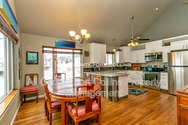 Building Photo - 6009 Hillside Dr