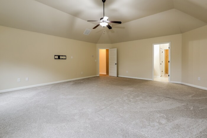 Building Photo - 4235 Sir Dixon Dr
