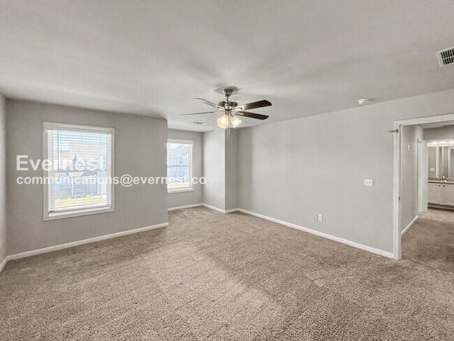 Building Photo - 322 Bertha Honey Stewart Dr