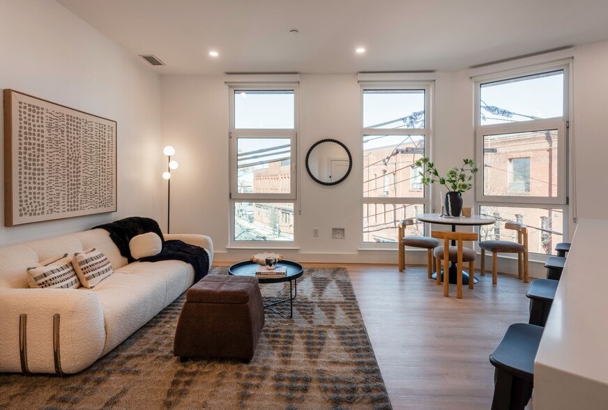 Building Photo - Verge Residences