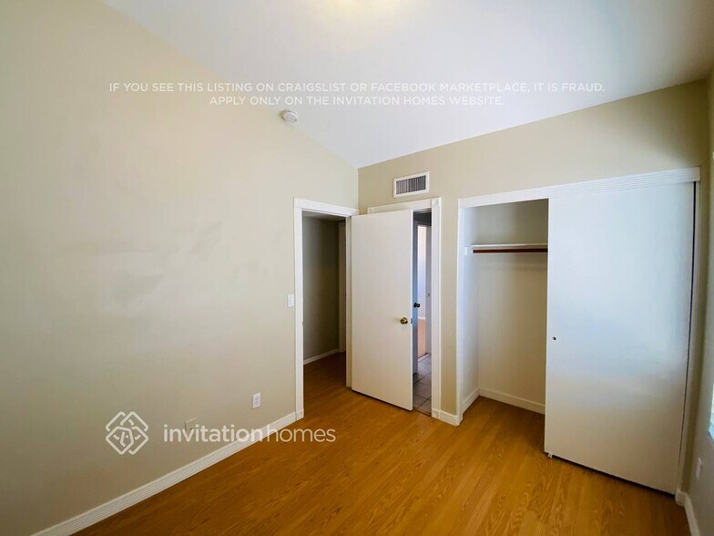 Building Photo - 42 W Hancock Ave