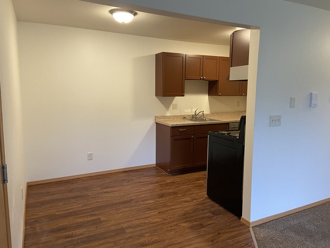 Building Photo - The Ridge Apartments