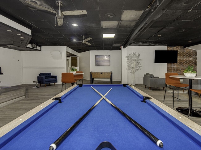 Building Photo - Flats at Market Street