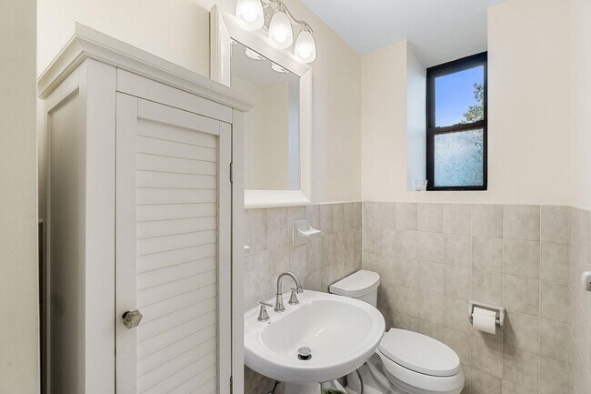 Building Photo - 50 Glenwood Ave