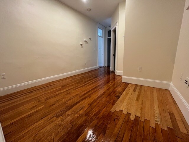 Primary Photo - 35 Queensberry St