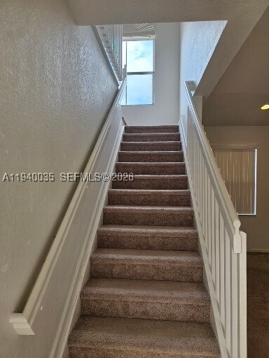 Building Photo - 2160 NE 37th Terrace