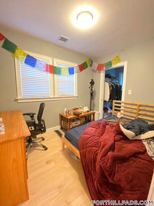 Building Photo - 31-33 Thornton St.