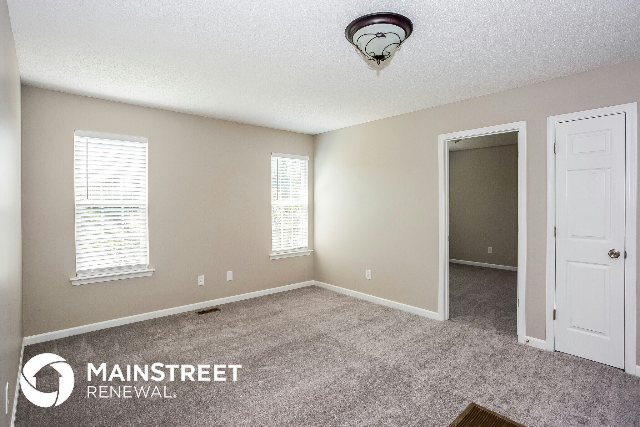 Building Photo - 436 Riverglen Dr NW