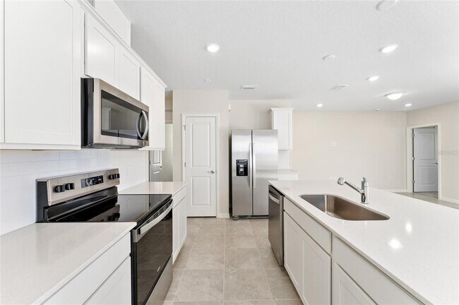 Building Photo - 3633 Cambridge Brk Dr